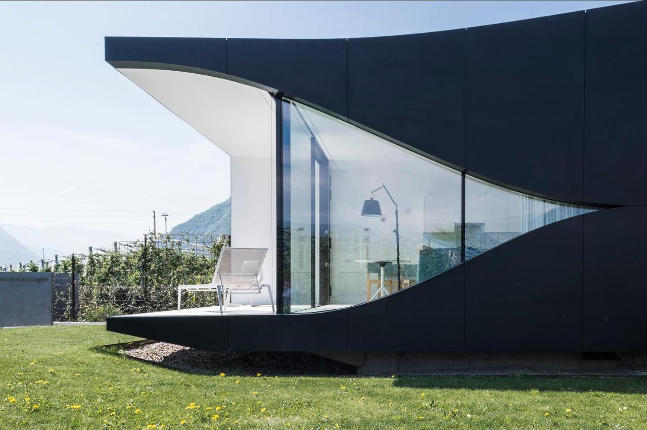 Mirror Houses Bolzano Bagian luar foto