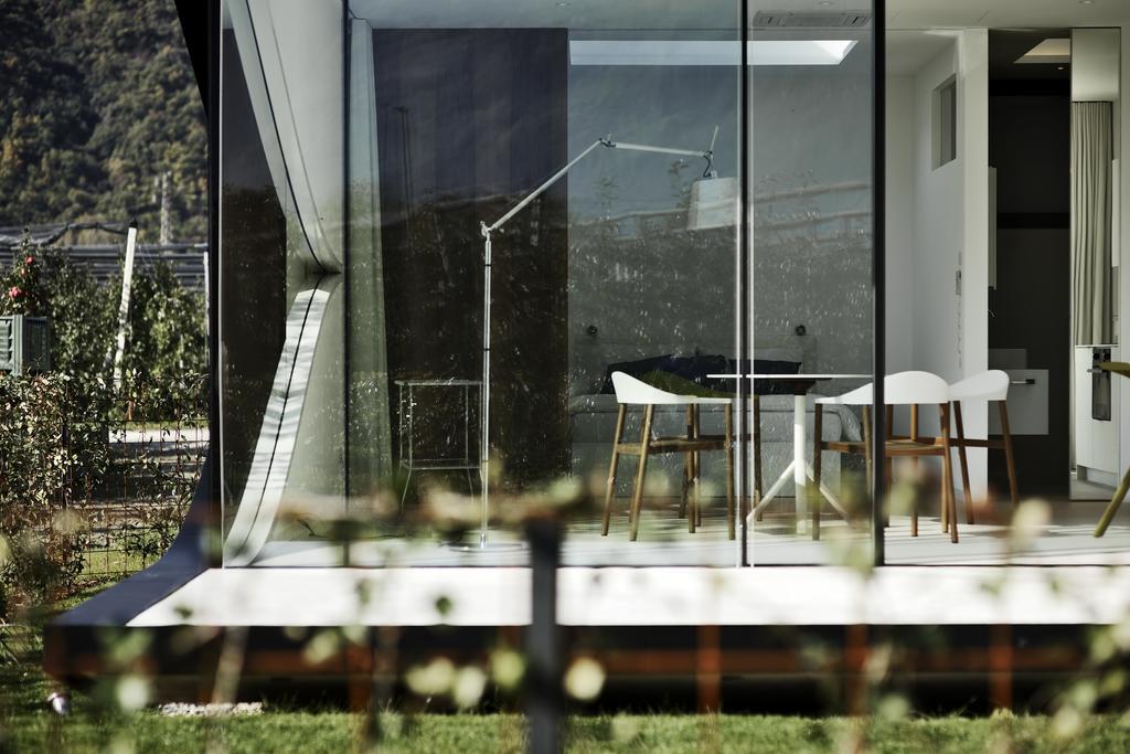 Mirror Houses Bolzano Ruang foto
